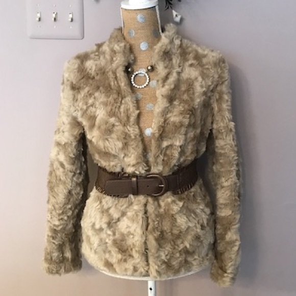 H&M✨Faux Fur Jacket - Picture 1 of 6